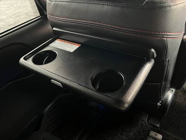 TOYOTA VOXY 2018 Image 31