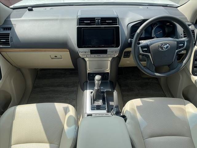 TOYOTA LANDCRUISER PRADO 2023 Image 31