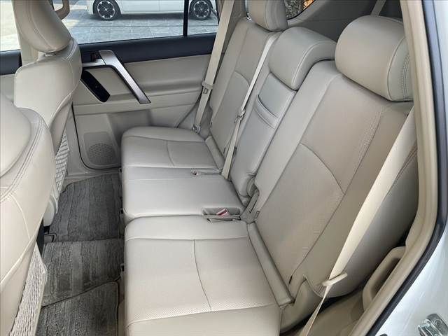 TOYOTA LANDCRUISER PRADO 2023 Image 31