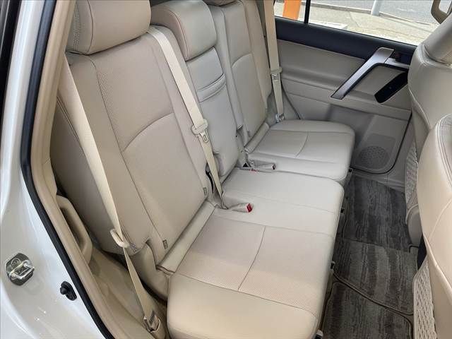 TOYOTA LANDCRUISER PRADO 2023 Image 31