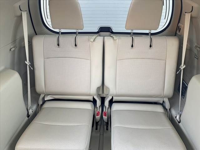 TOYOTA LANDCRUISER PRADO 2023 Image 31