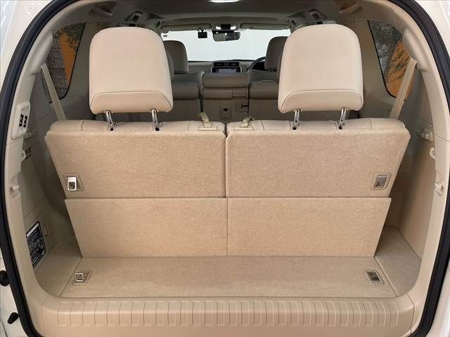 TOYOTA LANDCRUISER PRADO 2023 Image 31