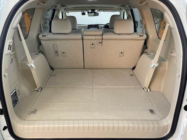 TOYOTA LANDCRUISER PRADO 2023 Image 31