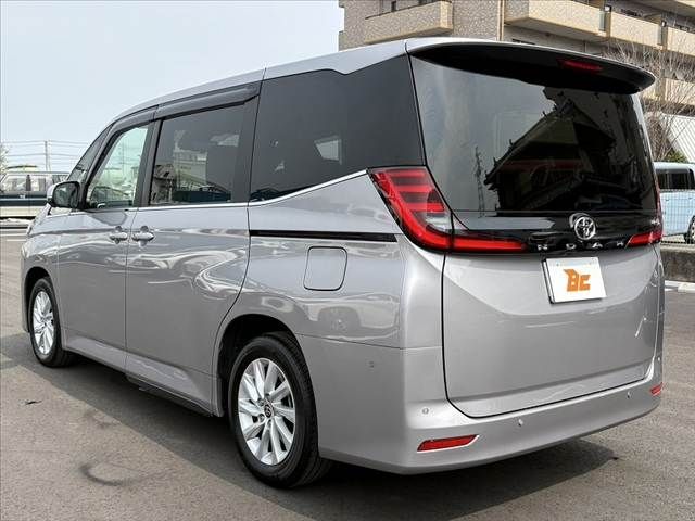 TOYOTA NOAH 2022 Image 31