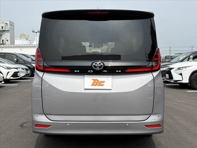 TOYOTA NOAH 2022 Image 31