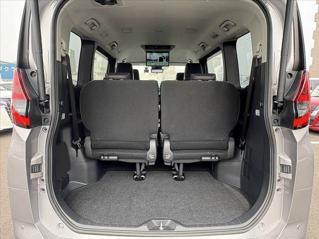 TOYOTA NOAH 2022 Image 31