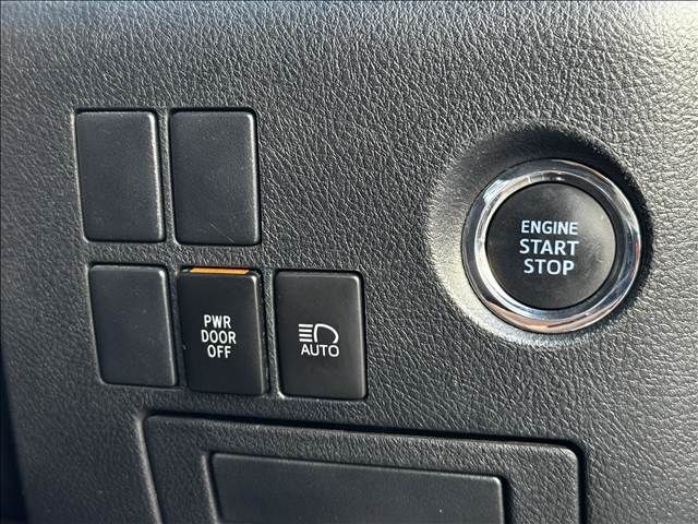 TOYOTA VELLFIRE 2019 Image 31