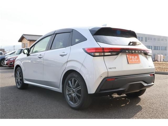 NISSAN NOTE 4WD 2023 Image 31