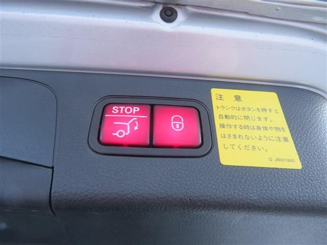 MERCEDES BENZ GLC CL 2016 Image 31