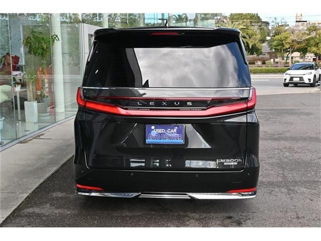 TOYOTA LEXUS LM500H 2024 Image 31