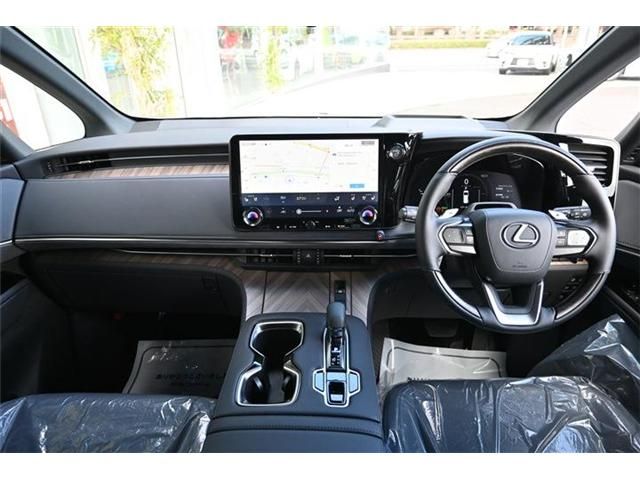 TOYOTA LEXUS LM500H 2024 Image 31