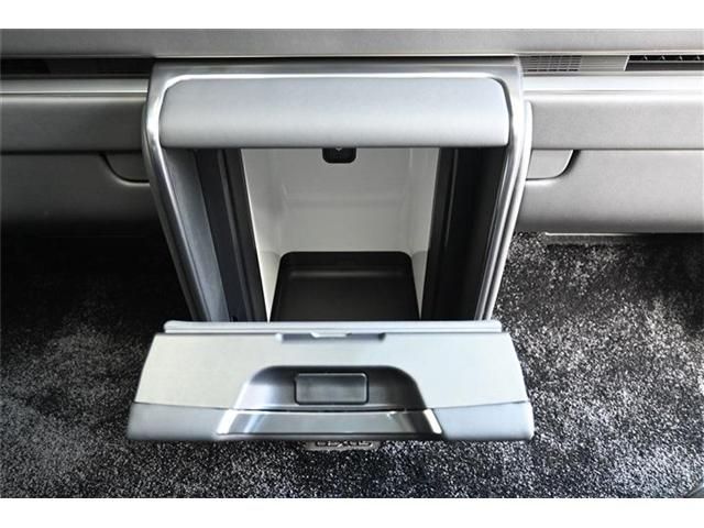 TOYOTA LEXUS LM500H 2024 Image 31