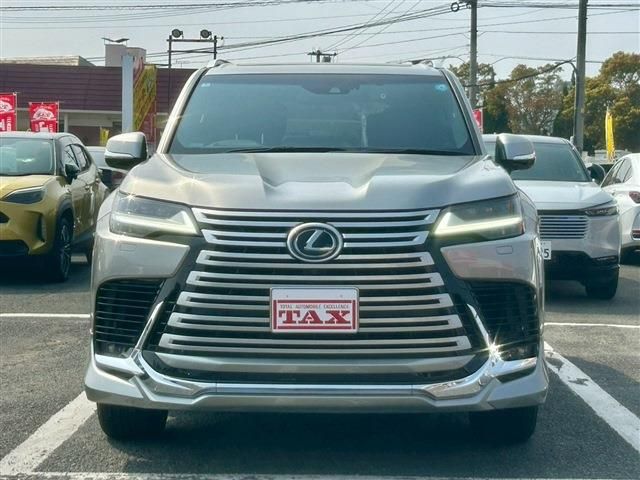 TOYOTA LEXUS LX600 2024 Image 31