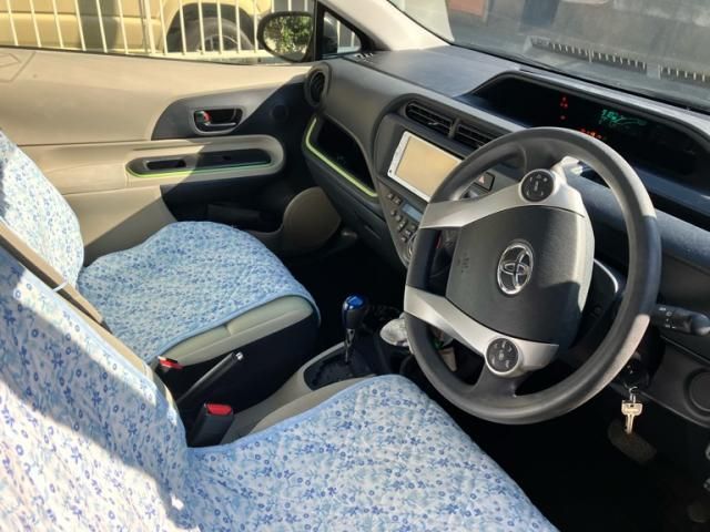 TOYOTA AQUA 2013 Image 31