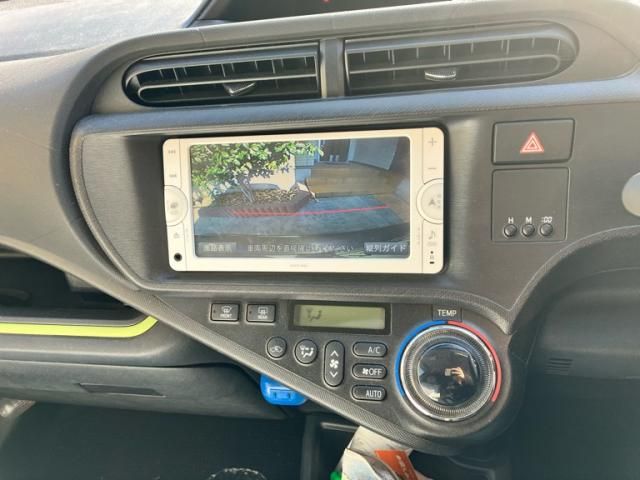 TOYOTA AQUA 2013 Image 31