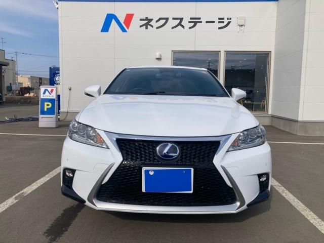TOYOTA LEXUS CT200H 2015 Image 31