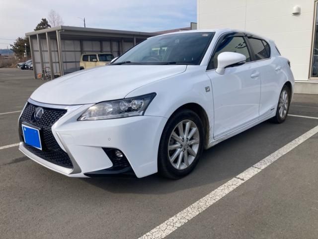 TOYOTA LEXUS CT200H 2015 Image 31