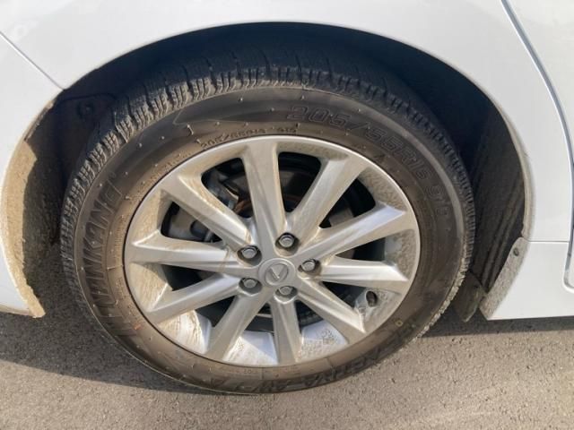 TOYOTA LEXUS CT200H 2015 Image 31