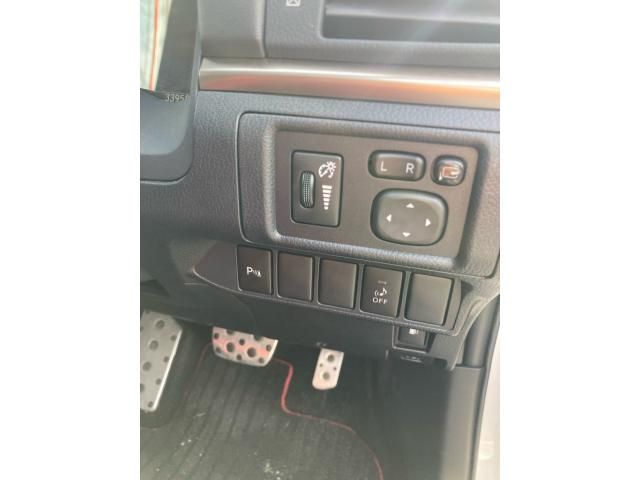 TOYOTA LEXUS CT200H 2015 Image 31