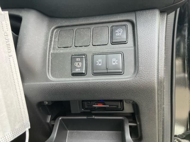 NISSAN SERENA  S-HYBRID 2019 Image 31