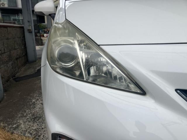 TOYOTA PRIUS ALPHA 2013 Image 31