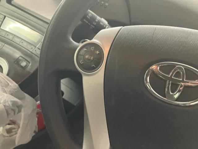 TOYOTA PRIUS 2011 Image 31