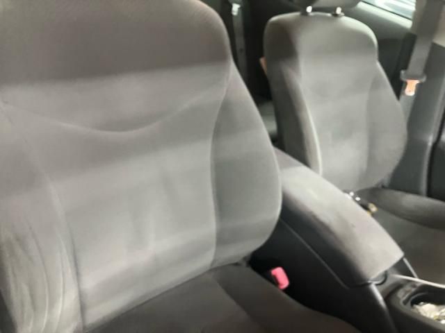 TOYOTA PRIUS 2011 Image 31