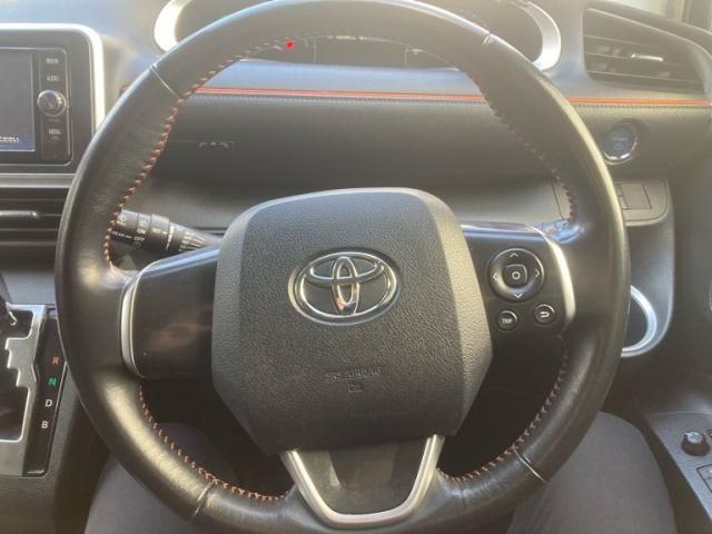 TOYOTA SIENTA HYBRID 2018 Image 31