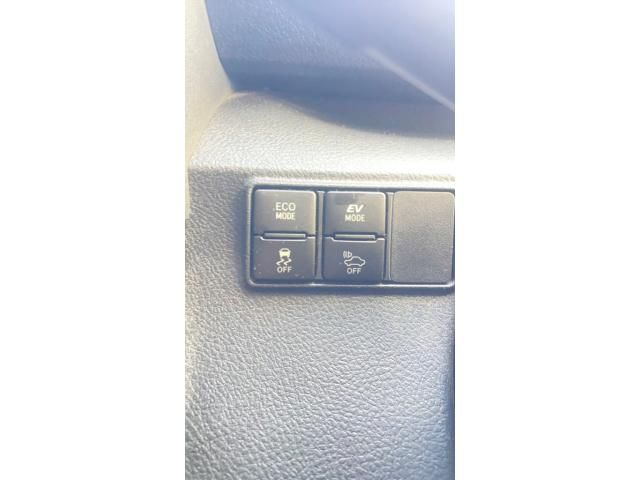 TOYOTA SIENTA HYBRID 2018 Image 31