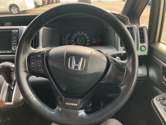 HONDA STEPWAGON SPADA 2010 Image 31