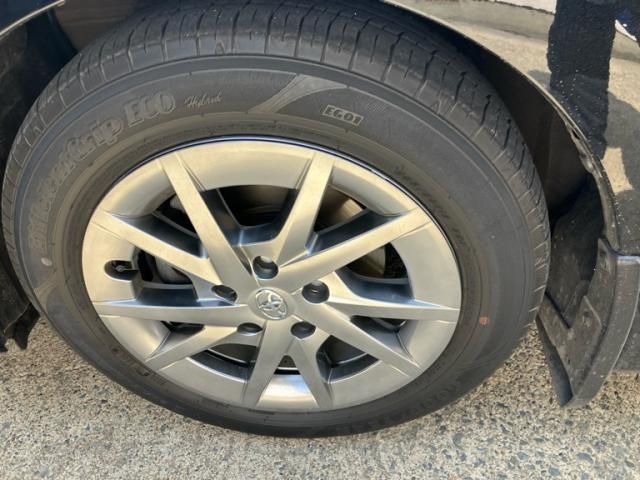 TOYOTA PRIUS ALPHA 2017 Image 31