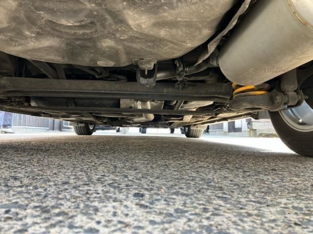 TOYOTA PRIUS ALPHA 2017 Image 31