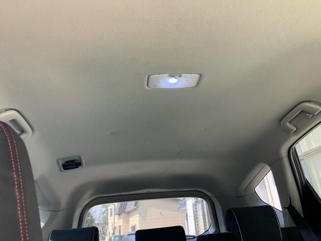 TOYOTA PRIUS ALPHA 2017 Image 31