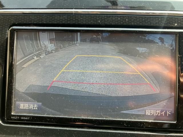 TOYOTA PRIUS ALPHA 2017 Image 31