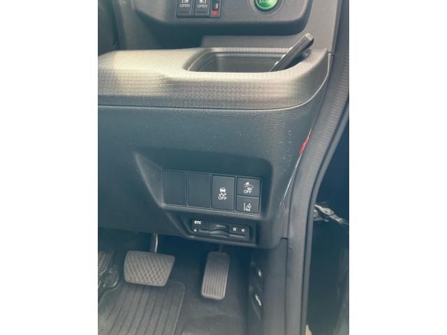 HONDA STEPWAGON SPADA 2015 Image 31