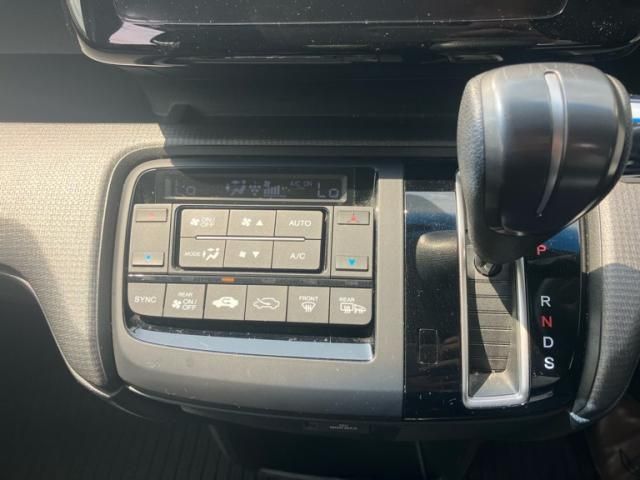 HONDA STEPWAGON SPADA 2015 Image 31