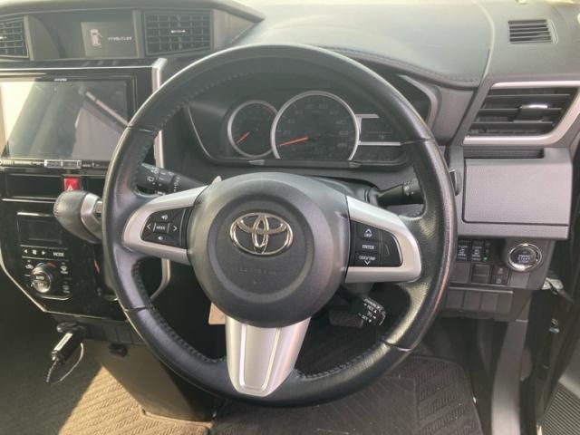 TOYOTA ROOMY 2017 Image 31