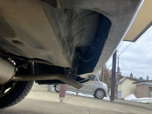 TOYOTA COROLLA FIELDER 4WD 2013 Image 31