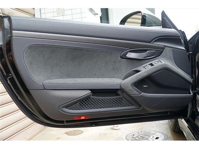 PORSCHE 718CAYMAN 2025 Image 31