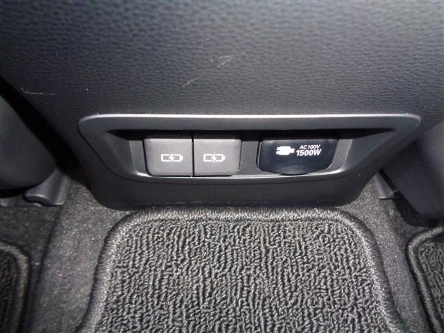 TOYOTA COROLLA TOURING HYBR 2024 Image 31