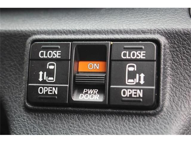 TOYOTA SIENTA HYBRID 2017 Image 31