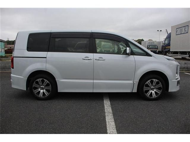 MITSUBISHI DELICA D:5 4WD 2024 Image 31