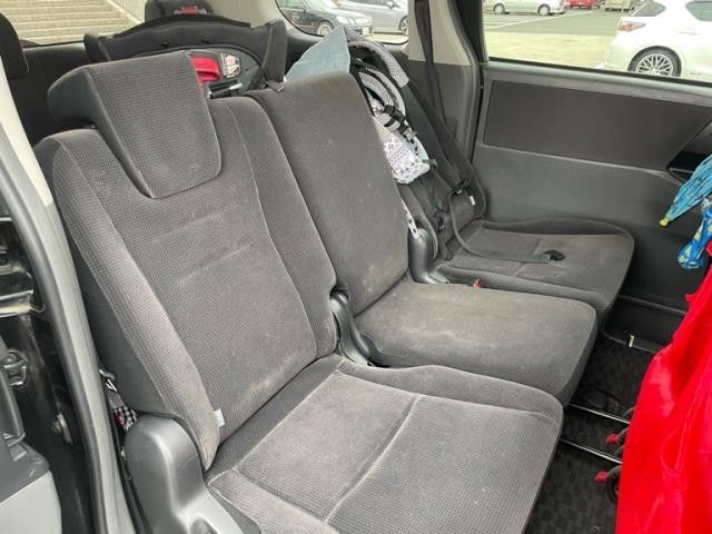 TOYOTA VOXY 2008 Image 31