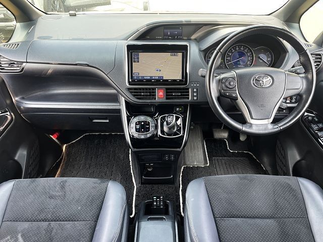 TOYOTA VOXY HYBRID 2021 Image 31