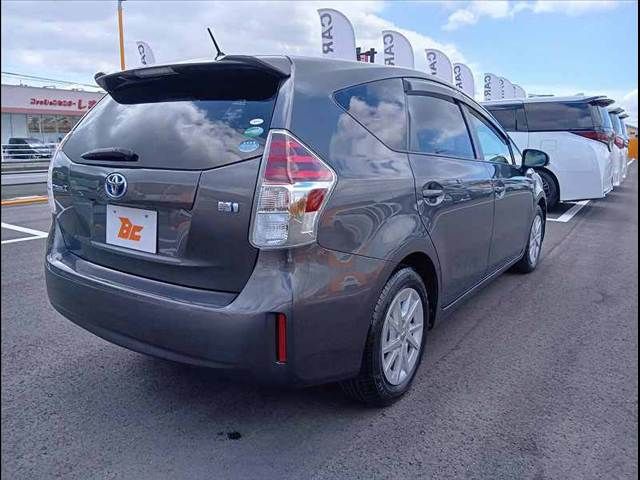 TOYOTA PRIUS ALPHA 2015 Image 31