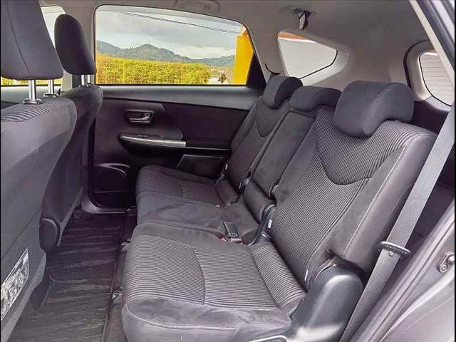 TOYOTA PRIUS ALPHA 2015 Image 31