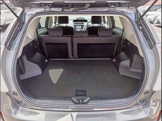 TOYOTA PRIUS ALPHA 2015 Image 31