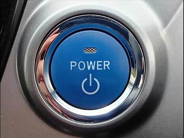 TOYOTA PRIUS ALPHA 2015 Image 31