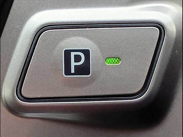 TOYOTA PRIUS ALPHA 2015 Image 31