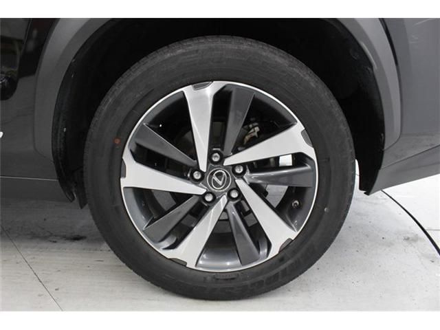 TOYOTA LEXUS NX300H 2018 Image 31